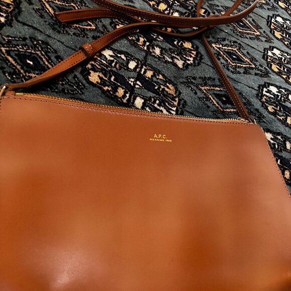 A.P.C. Sarah Leather Shoulder Bag in Hazelnut - Picture 2 of 5